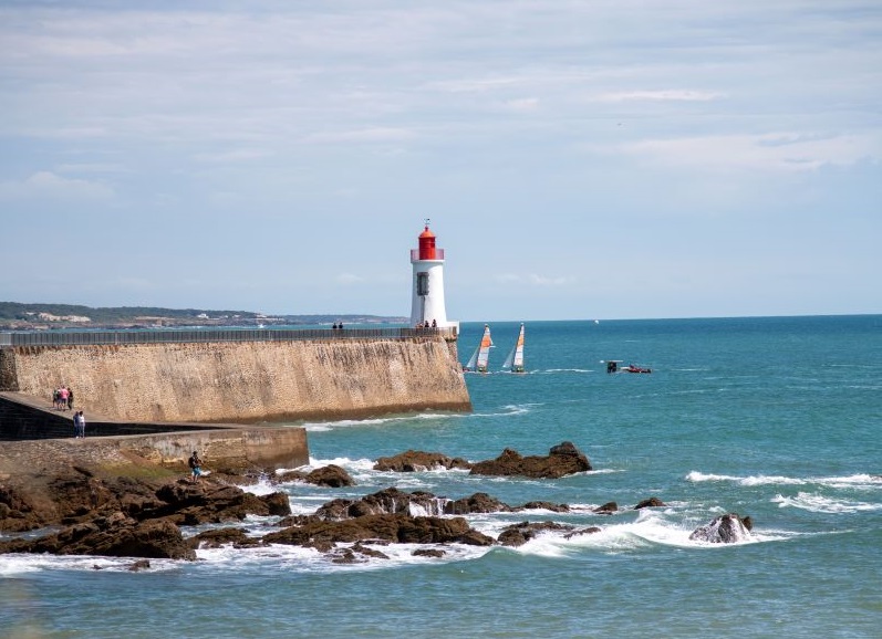 sables olonne phare